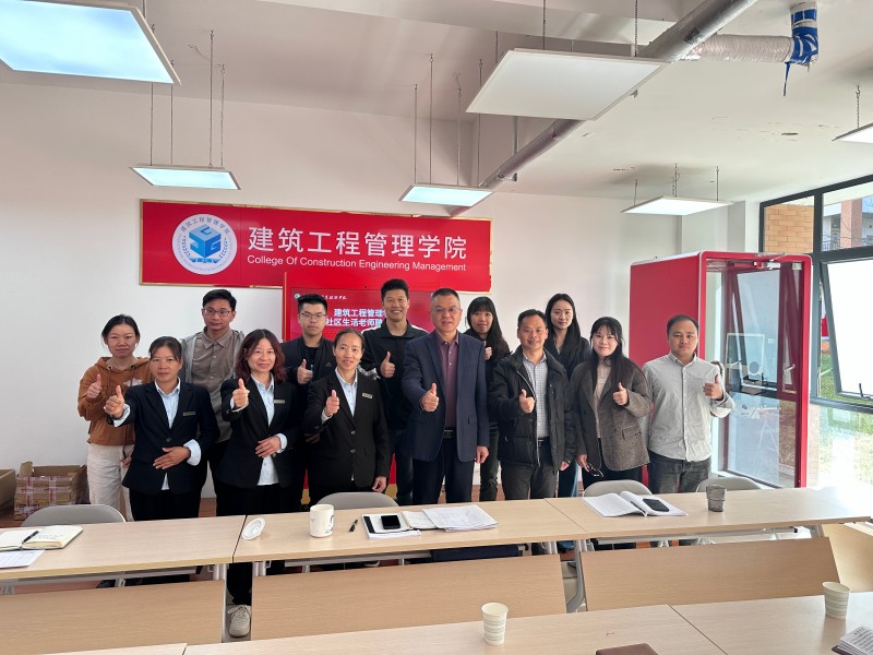 1 生活老师聘任仪式.jpg